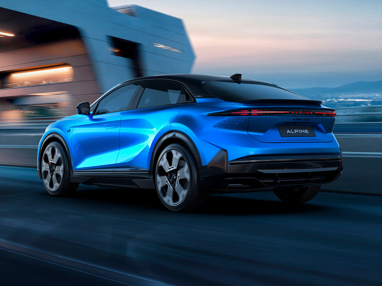 Alpine A390: the electric sport fastback with everyday usability