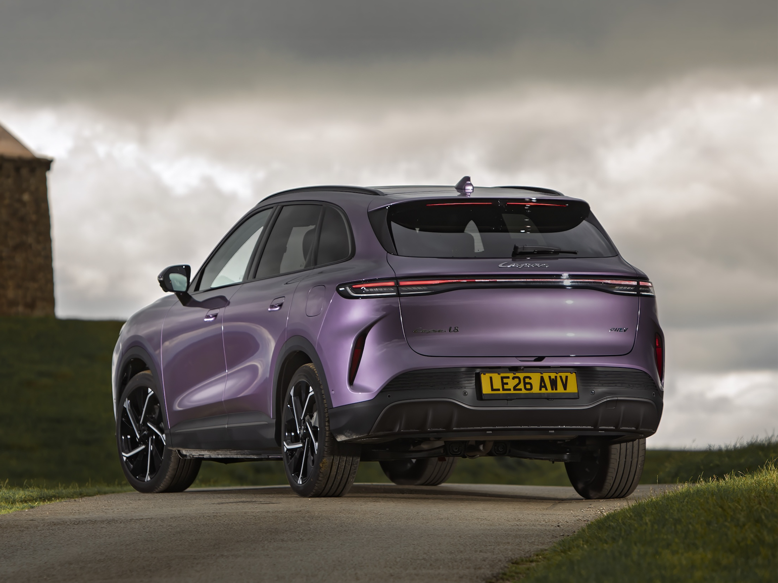 Lepas L8 rear