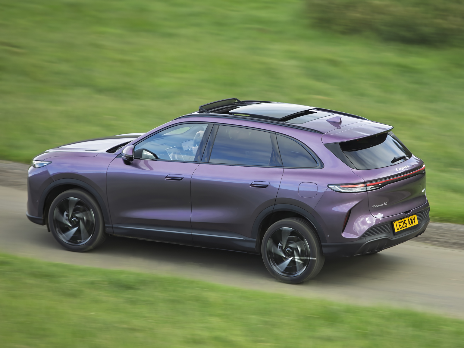 Lepas reveals full pricing and specification for the new L8 premium SUV