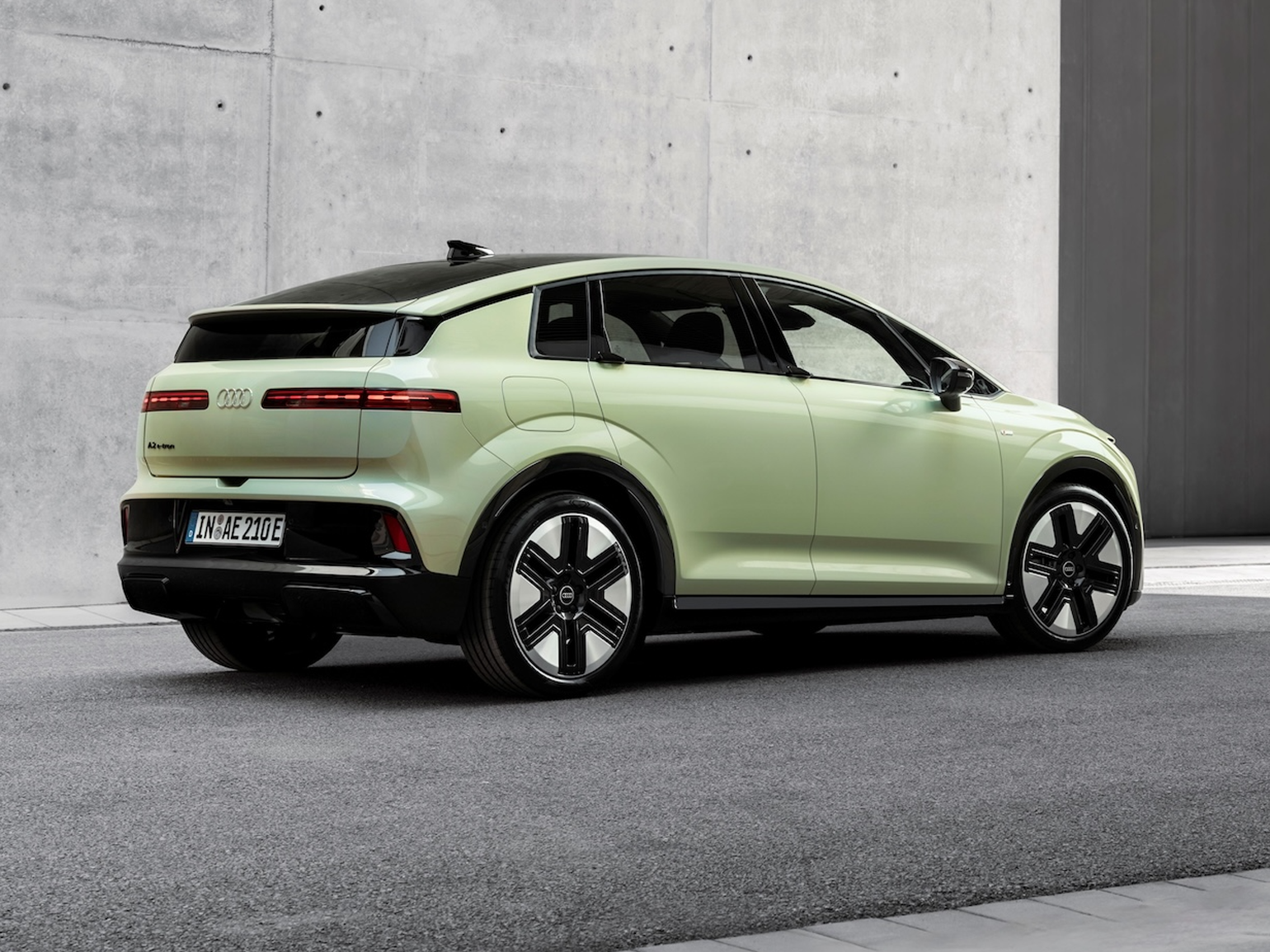 Audi A2 E-Tron rear view