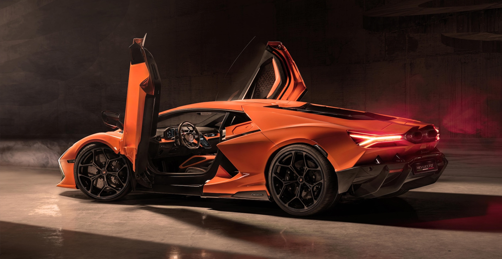 new Lamborghini Reveulto