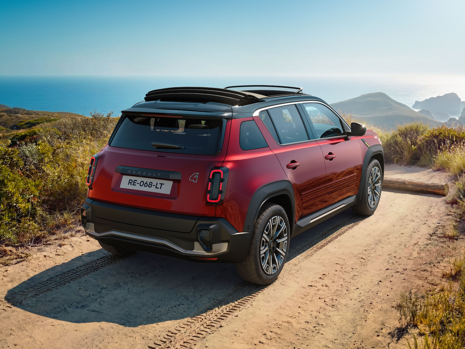 Renault 4 E-Tech ‘Plein Sud’ delivers open-air motoring in an electric SUV