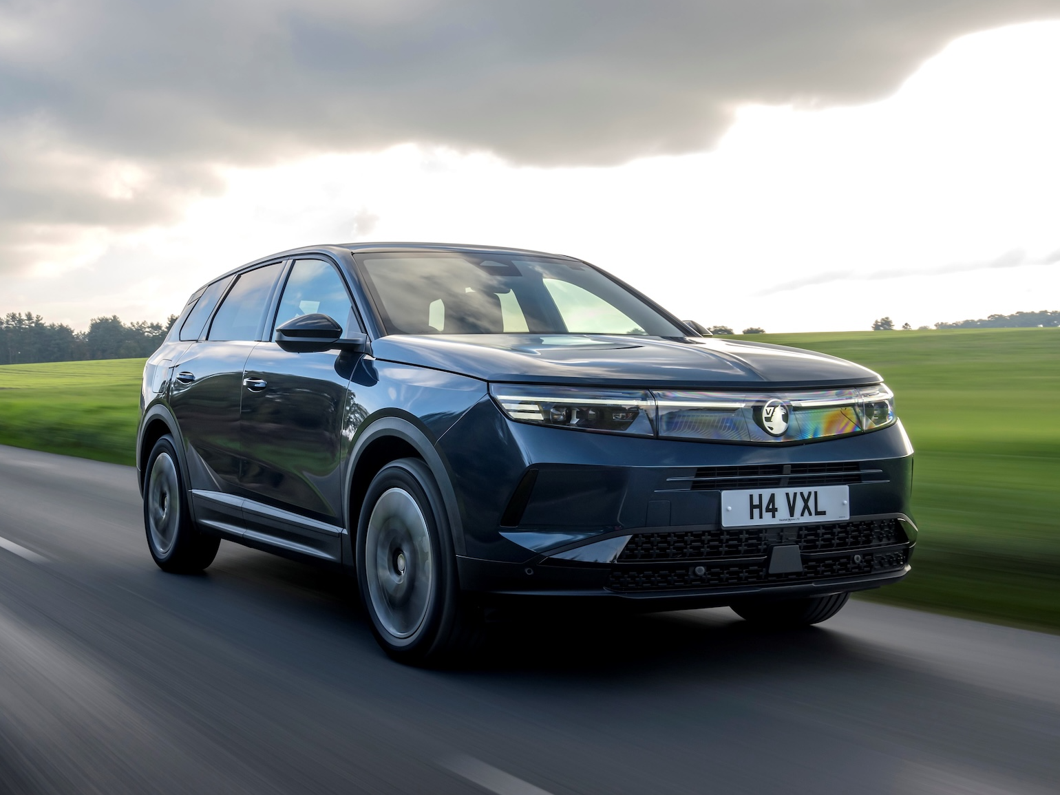 New Vauxhall Grandland Plug-in Hybrid: More economy, less tax