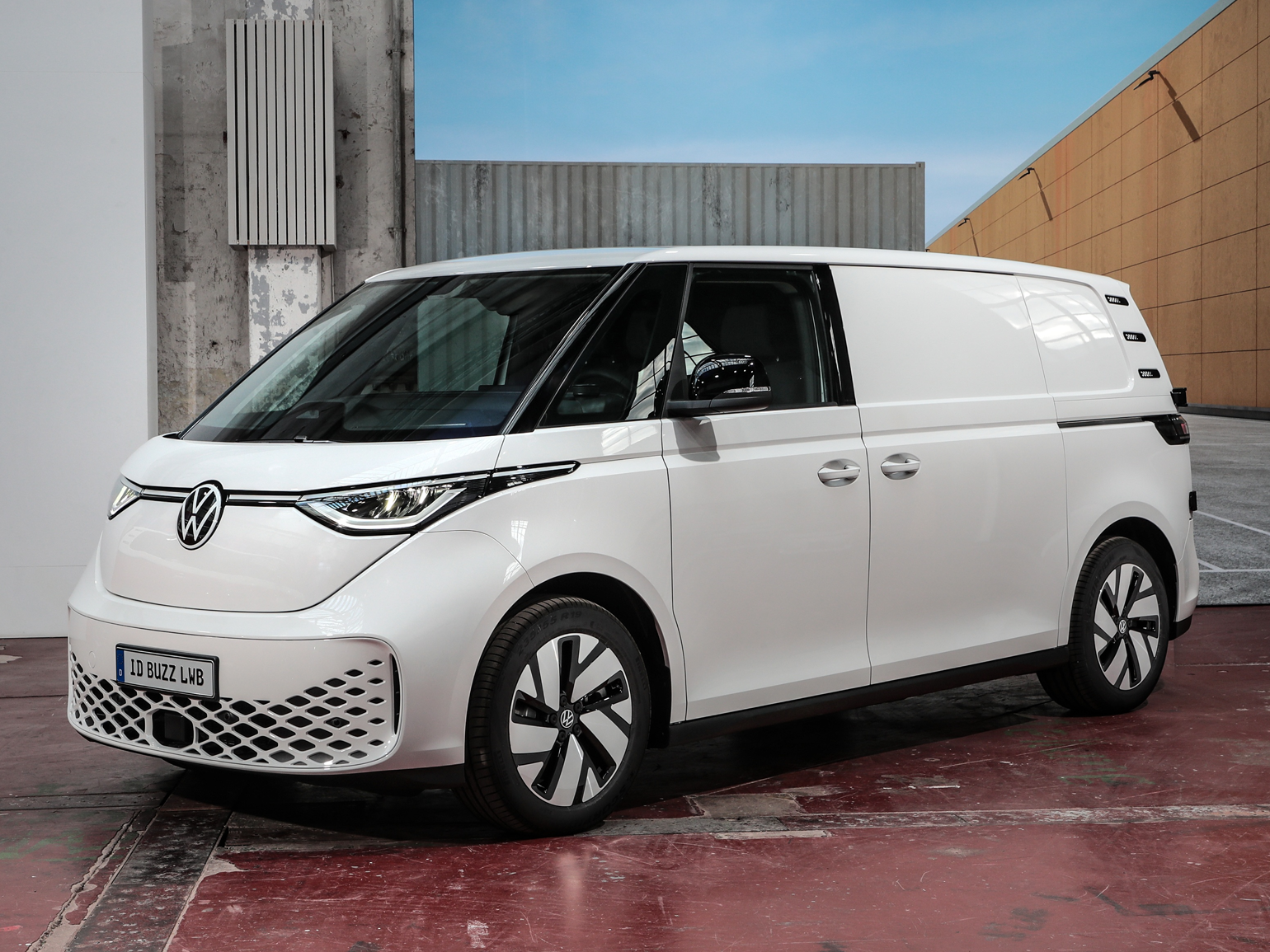 Longer wheelbase Volkswagen ID. Buzz Cargo delivers extra practicality