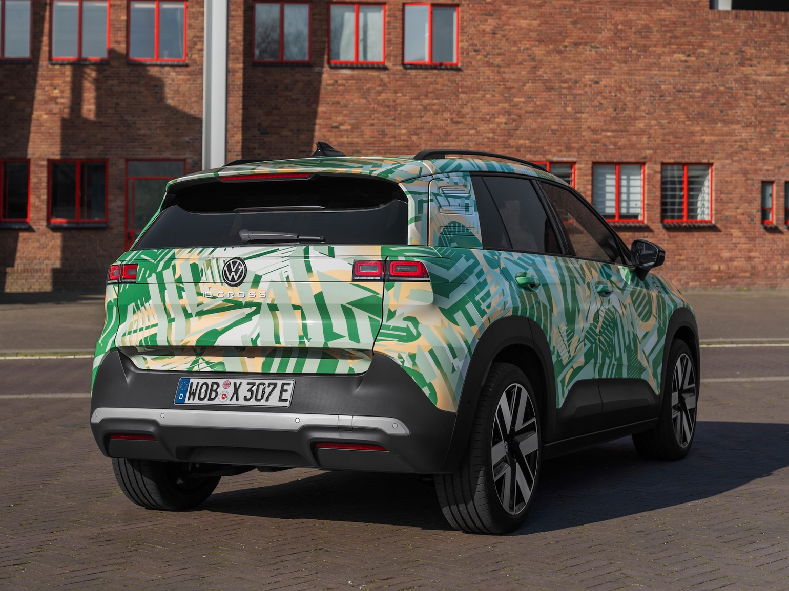 Sneak Peek: New VW ID Cross rear view