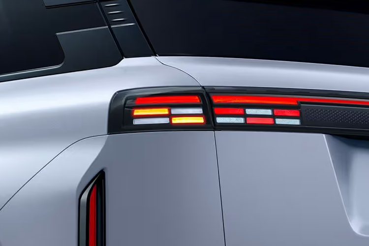 J7 Detail_view Image