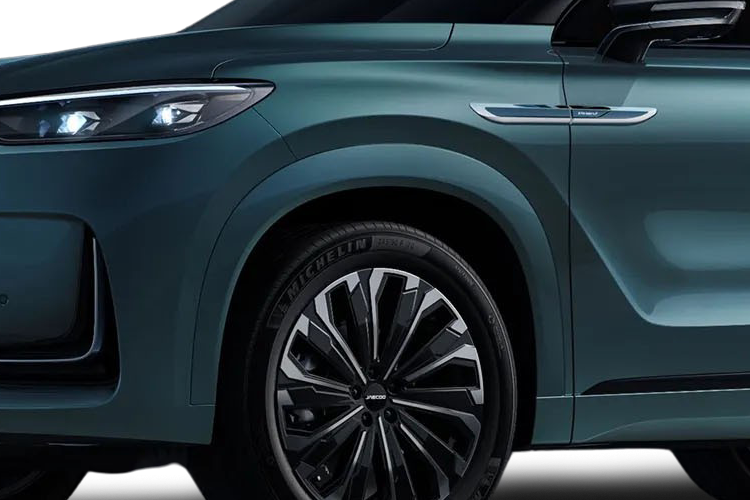 J8 Detail_view Image