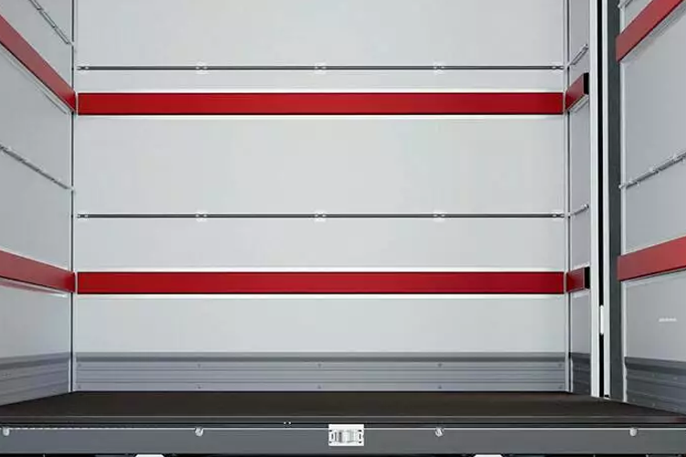 Master Luton Box Van Detail_view Image