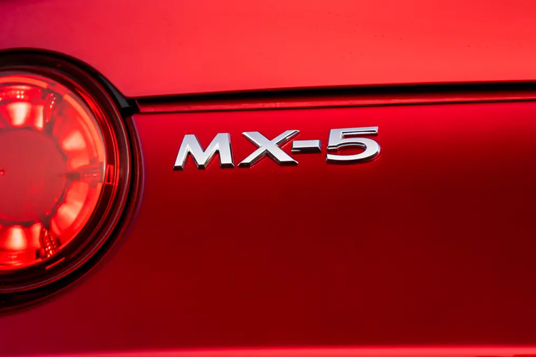 MX-5 RF Detail_view Image