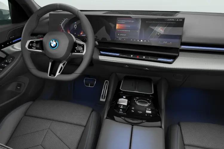 5 Series Touring Inside_view Image