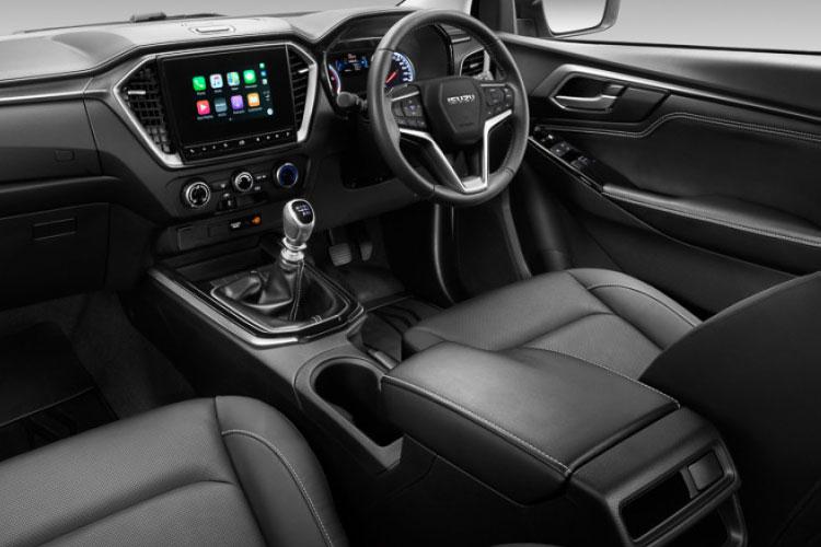 D-Max Double Cab Inside_view Image