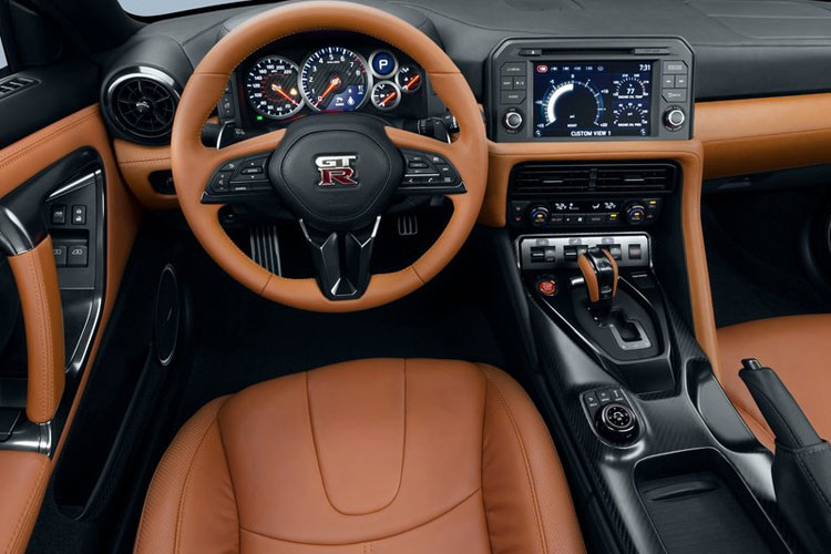 GT-R Coupe Inside_view Image