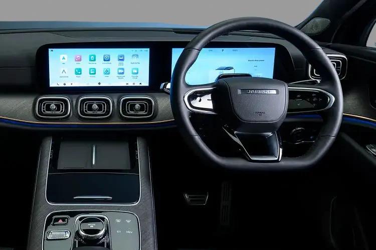 J8 Inside_view Image