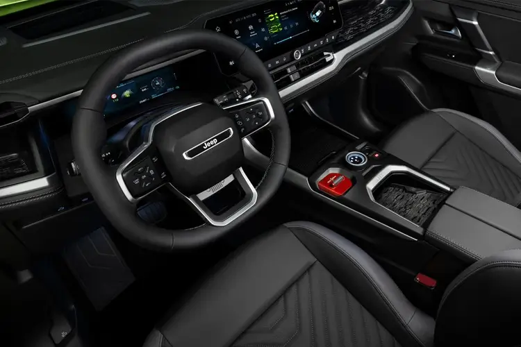 Compass Inside_view Image