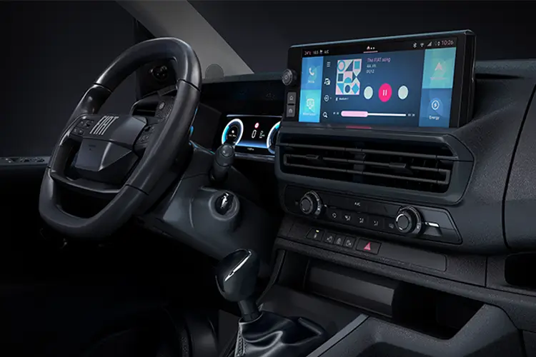 Scudo Crew Van Inside_view Image