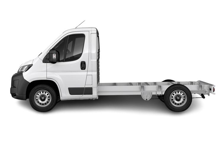 Boxer Back-To-Back Cab Side_view Image